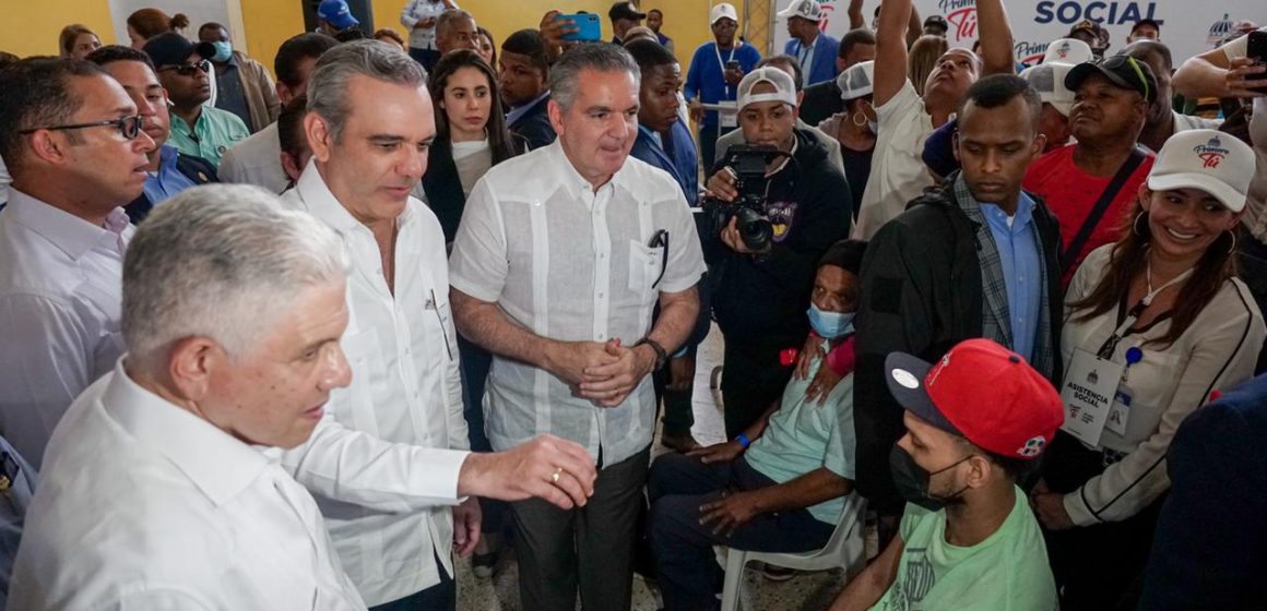 Presidente Abinader afirma con jornadas «Primero Tú» Gobierno llega al corazón de los barrios 
