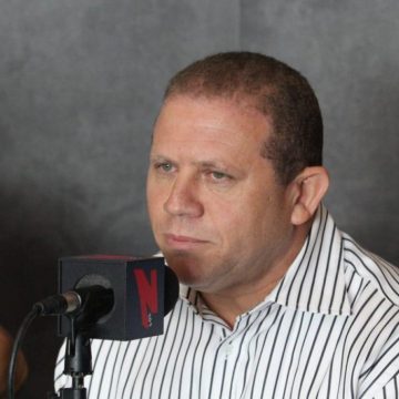 Renuncia del PLD el diputado de Santo Domingo Este, Rafael Castillo; también una regidora y más de 700 de Comité de Bases