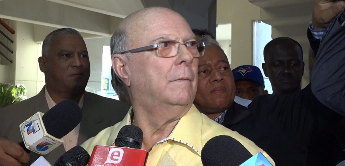 (Video) Hipólito Mejía: «No será fácil aguantar la pérdida de doña Rosa, teníamos 62 años de casados. «