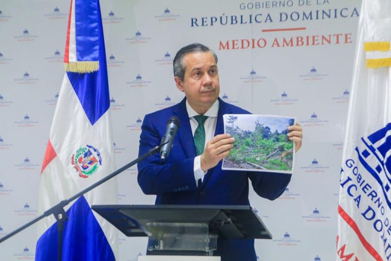 Ministro de Medio Ambiente anuncia sometimientos a director municipal de Palmarejo Villa Linda y otros infractores de la Ley 64-00