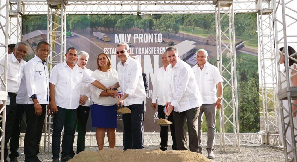 Abinader inaugura primera estación de pesaje de residuos sólidos del país construida por Propeep