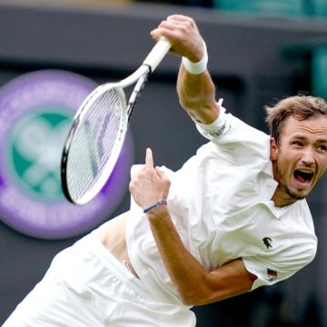 Wimbledon prohíbe la participación de tenistas rusos y bielorrusos solo en 2022