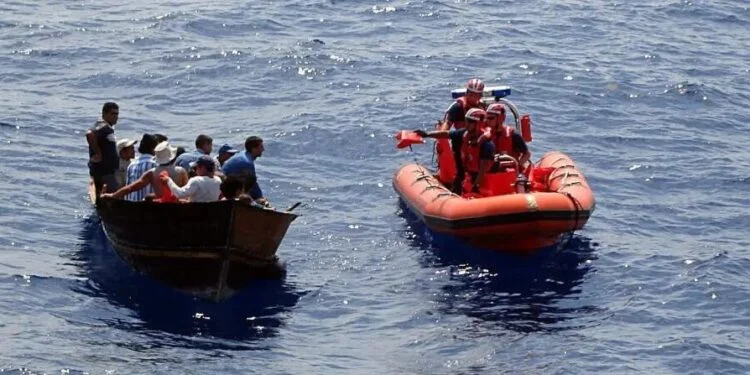 Autoridades de Puerto Rico rescatan 27 personas en una embarcación