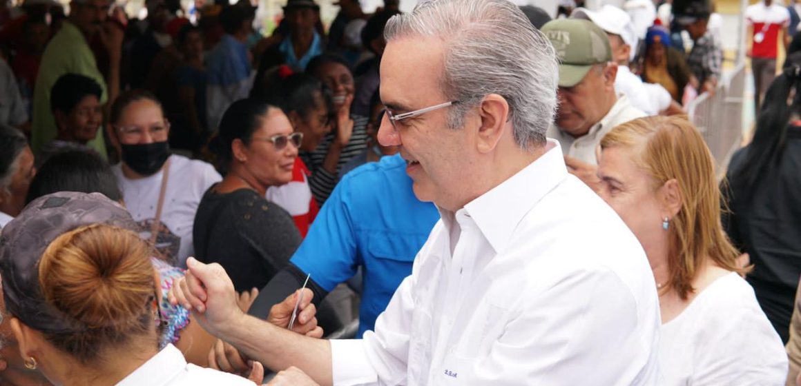 Presidente Abinader reitera Gobierno ha aumentado ayudas sociales en favor de los más necesitados