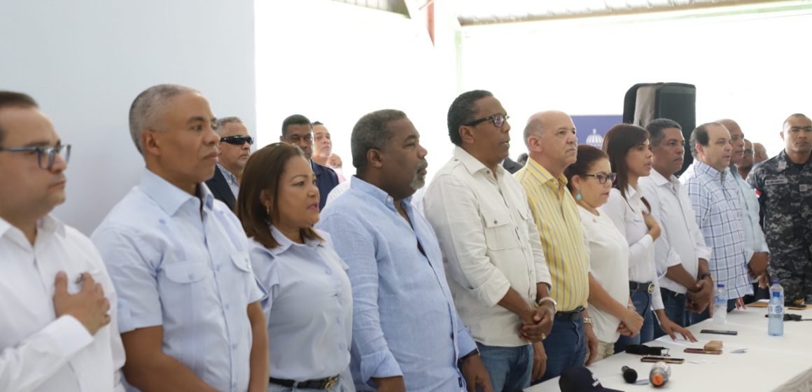Gobierno lleva Plan de Acción Social al municipio Santo Domingo NorteMás de 15 instituciones del Estado llevaron ayudas sociales a las familias de esta zona