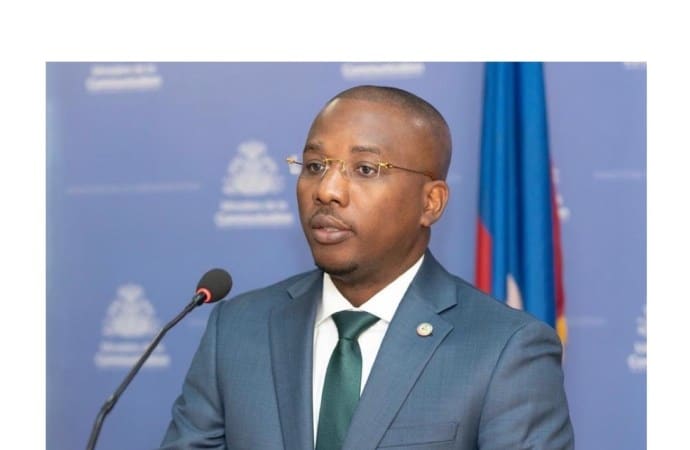 Abinader prohíbe entrada a RD de exprimer ministro haitiano Claude Joseph y 12 líderes de bandas