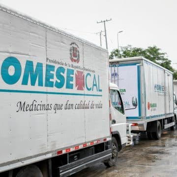 PROMESE/CAL envía medicamentos a hospitales y Farmacias del Pueblo de provincias afectadas por Fiona