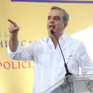 Presidente Luis Abinader: “Gobierno y la Policía enfrentarán la delincuencia en cualquier terreno”