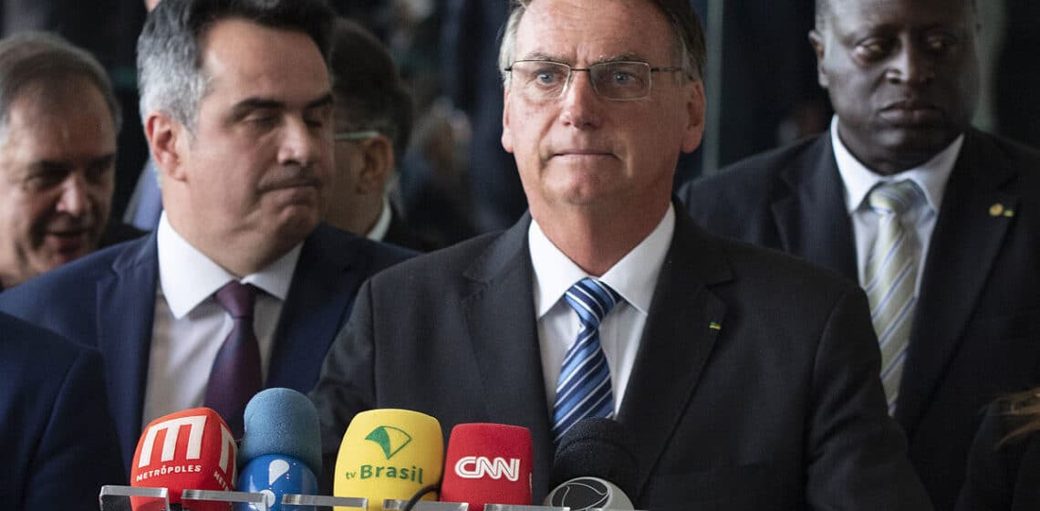 Bolsonaro al fin se pronuncia tras derrota en Brasil y dice que “seguirá fiel a la Constitución”