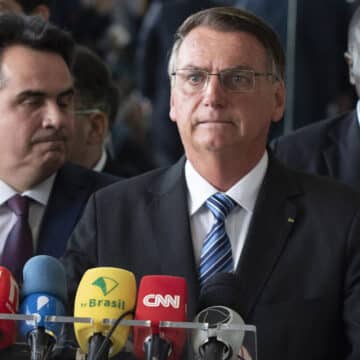 Bolsonaro al fin se pronuncia tras derrota en Brasil y dice que “seguirá fiel a la Constitución”