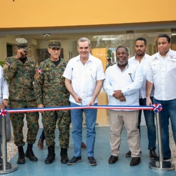 Presidente encabeza inauguración centro del programa “Oportunidad 14-24” en Pedernales
