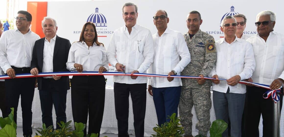 Presidente Luis Abinader inaugura tramo 1A de la avenida Ecológica, cuya inversión supera los $RD400 millones