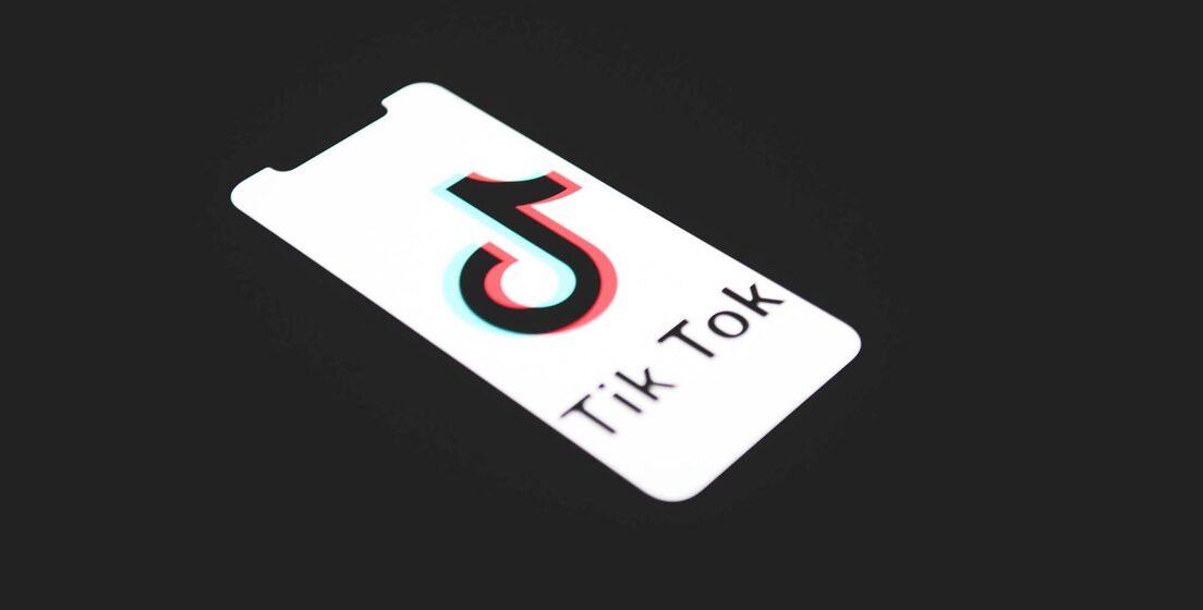 Senador de EE.UU. insta a Apple y Google a eliminar TikTok de sus tiendas de aplicaciones