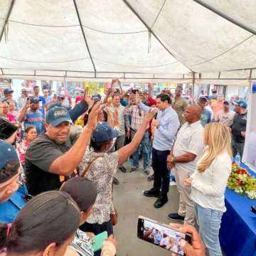 Roberto Ángel juramenta en el PRM exdirigentes y activistas del PLD en Hato Mayor