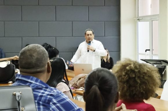 SNS entrega remozado y con servicios de Laboratorio el Centro de Primer Nivel La Guázara