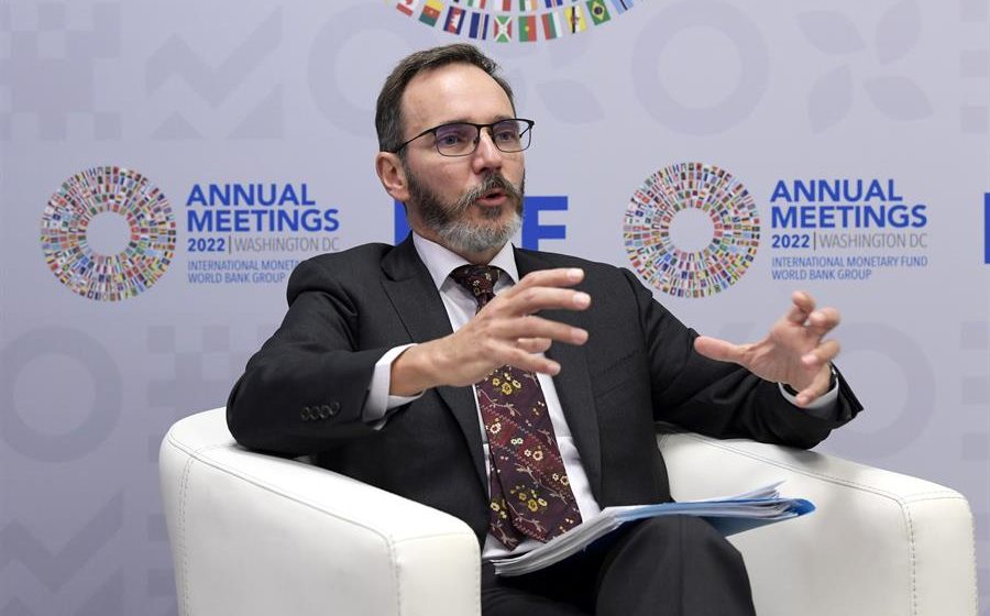 FMI: Latinoamérica crecerá ligeramente en 2023 pero enfrentará una alta inflación
