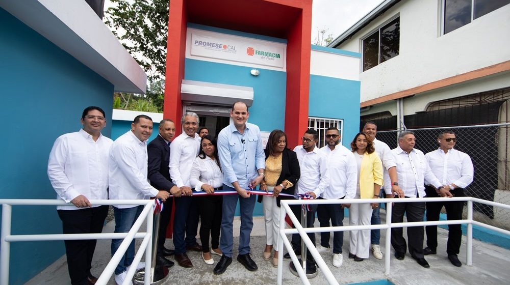 PROMESE/CAL entrega 2 Farmacias del Pueblo en la provincia Monseñor Nouel