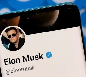 Elon Musk anuncia fecha límite al check azul gratuito en Twitter, será el próximo 20 de abril  que se eliminará el check azul heredado.