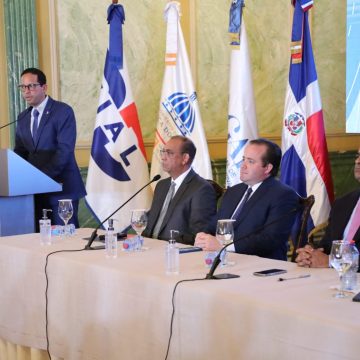 Gobierno anuncia inicio formal de la construcción autopista Del Ámbar