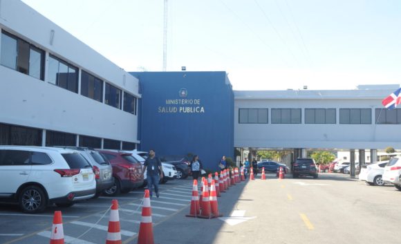 SP suspende a directora provincial que amenazó con cancelar al persona que no asistiera a macha del PRM