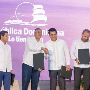 Ministro David Collado y secretario de la OMT firman declaración compromiso sostenibilidad turística en RD