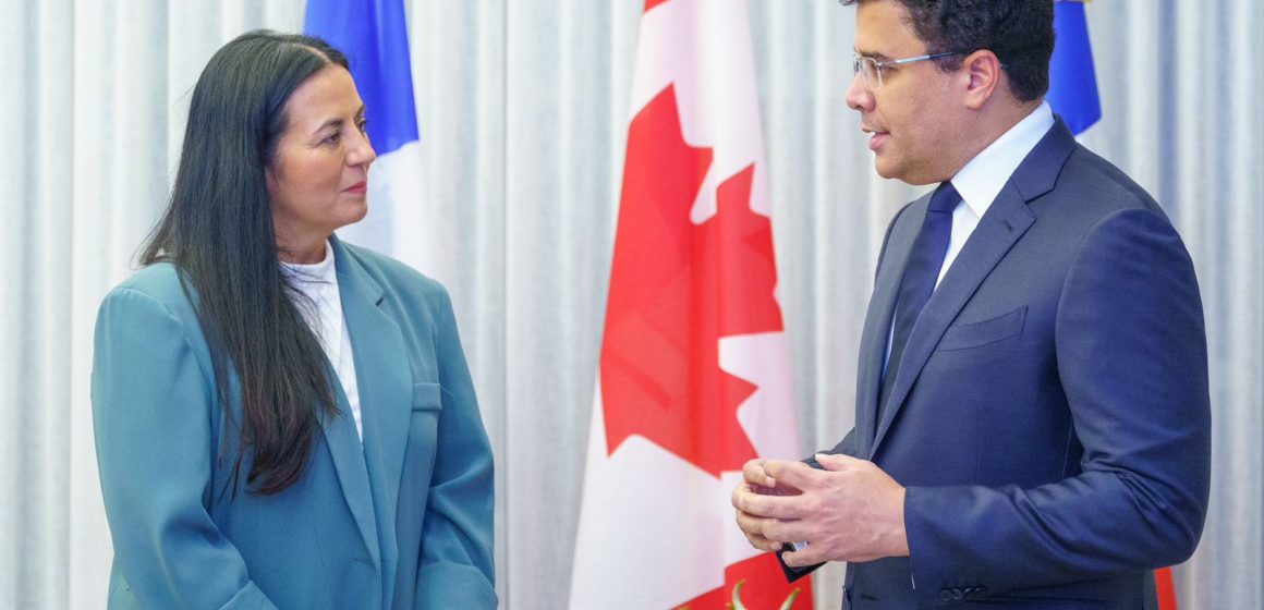 Collado y ministra de Turismo de Canadá estrechan relaciones