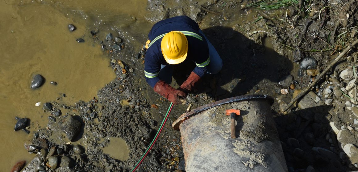 CAASD soluciona avería en sistema Duey; regulariza servicio de agua potable a sectores afectados  