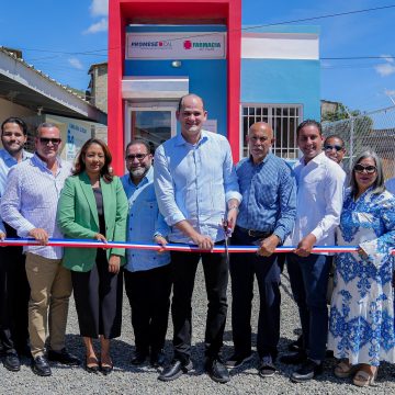 PROMESE/CAL inaugura tres Farmacias del Pueblo en Constanza