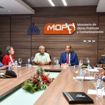 Ministros de Obras Públicas y Educación encabezan reunión para reactivar la Comisión Presidencial de Seguridad Vial