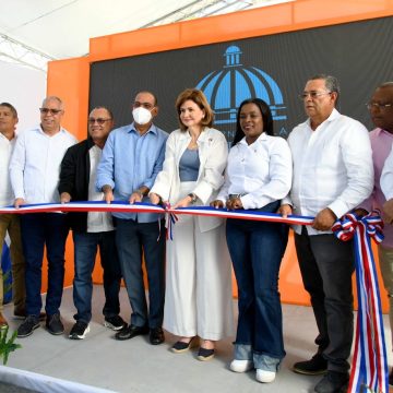 Gobierno entrega carretera y calles asfaltadas de la fronteriza Guayajayuco con una inversión de superior a los RD$83 millones