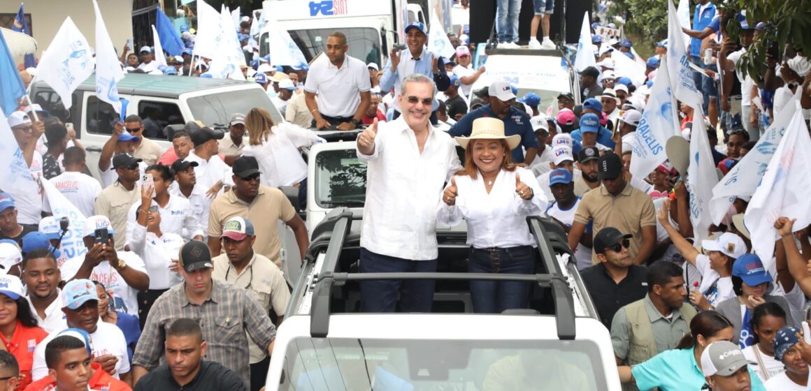 San Pedro de Macorís se moviliza en apoyo reelección de Luis Abinader