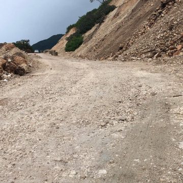 MOPC dispone por prevención cierre total del tránsito por tramo El Derrumbao, en carretera Barahona- Enriquillo