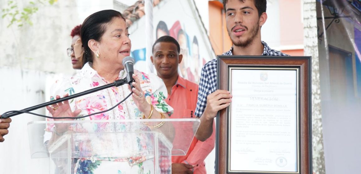 Reconocen gestión de don Fello Suberví Bonilla como alcalde histórico del Gran Santo Domingo