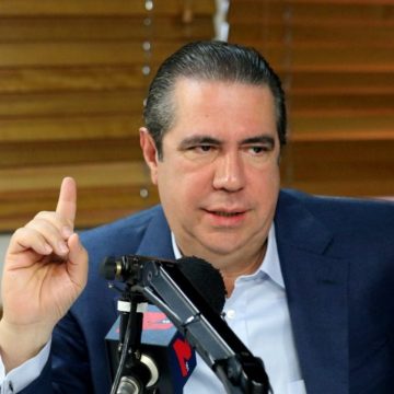 Francisco Javier pide a Abinader desistir reforma constitucional y concentrarse en males del país