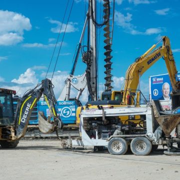 Más de 500 familias del Café de Herrera serán conectadas al sistema de agua potable, informa la CAASD