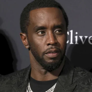 Abogados de Diddy piden al juez que revele las identidades de las presuntas victimas