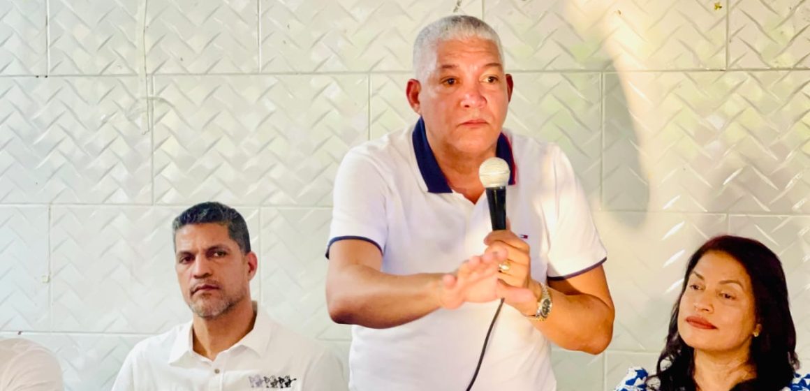 Radhamés González llama a militancia PRM apoyar reforma fiscal que impulsa presidente Abinader