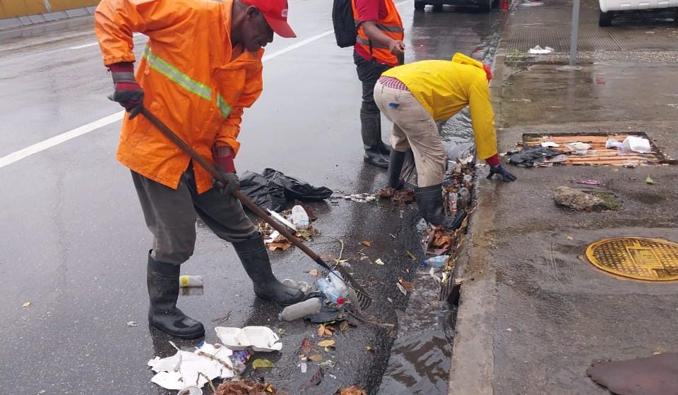 MOPC continúa dando respuestas rápidas ante los efectos causados por las lluvias