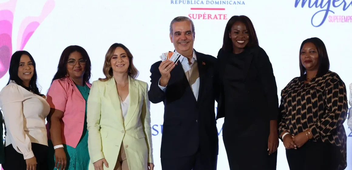 Gloria Reyes, directora de Supérate, destaca grandes logros de 2024