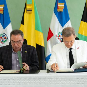 República Dominicana y Jamaica suscriben acuerdo para regular y facilitar las operaciones de transporte aéreo