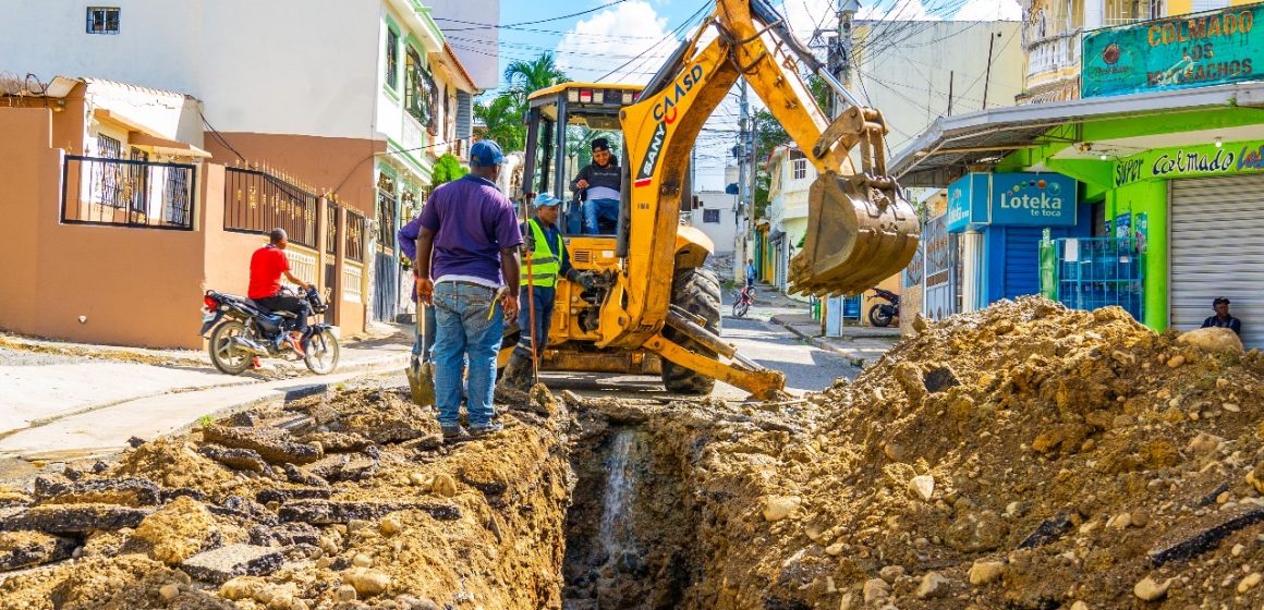 CAASD soluciona avería en sector INVI en Los Alcarrizos