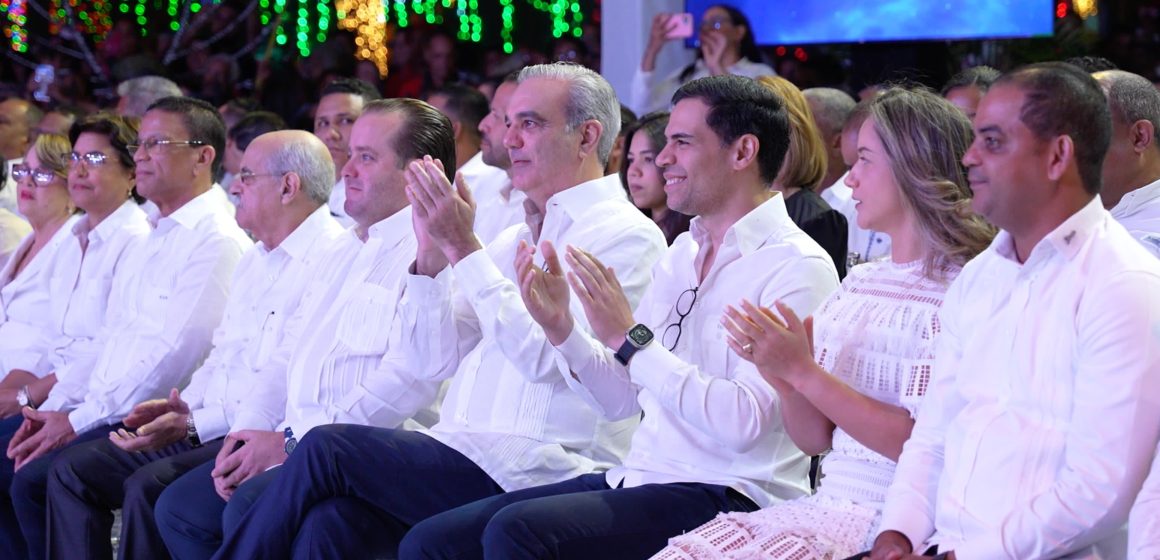 Presidencia y Propeep cierran festividades navideñas con espectacular concierto de la Orquesta Filarmónica de Santo Domingo en Mao