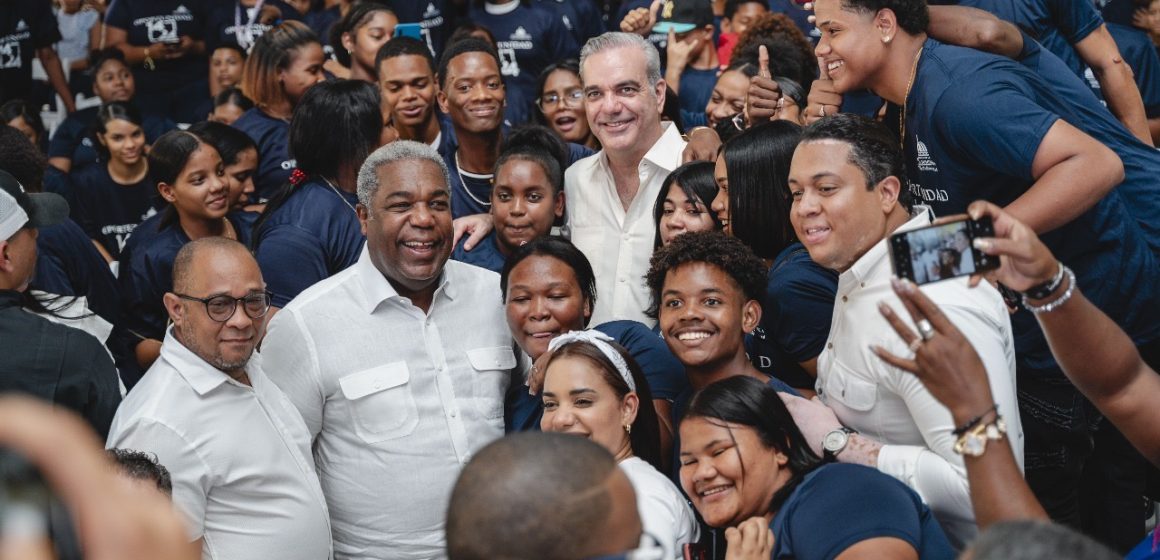 El presidente Abinader resalta impacto del Programa Oportunidad 14-24 y CEDIMUJER en la reducción de la pobreza de la mujer y la juventud dominicana