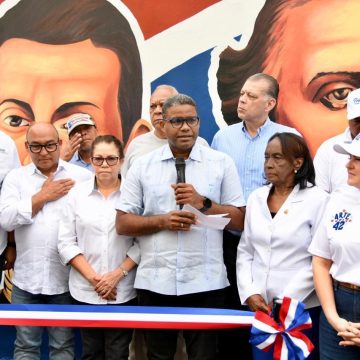 Gobierno lleva jornada de inclusión social a Capotillo en beneficio de cientos de familias