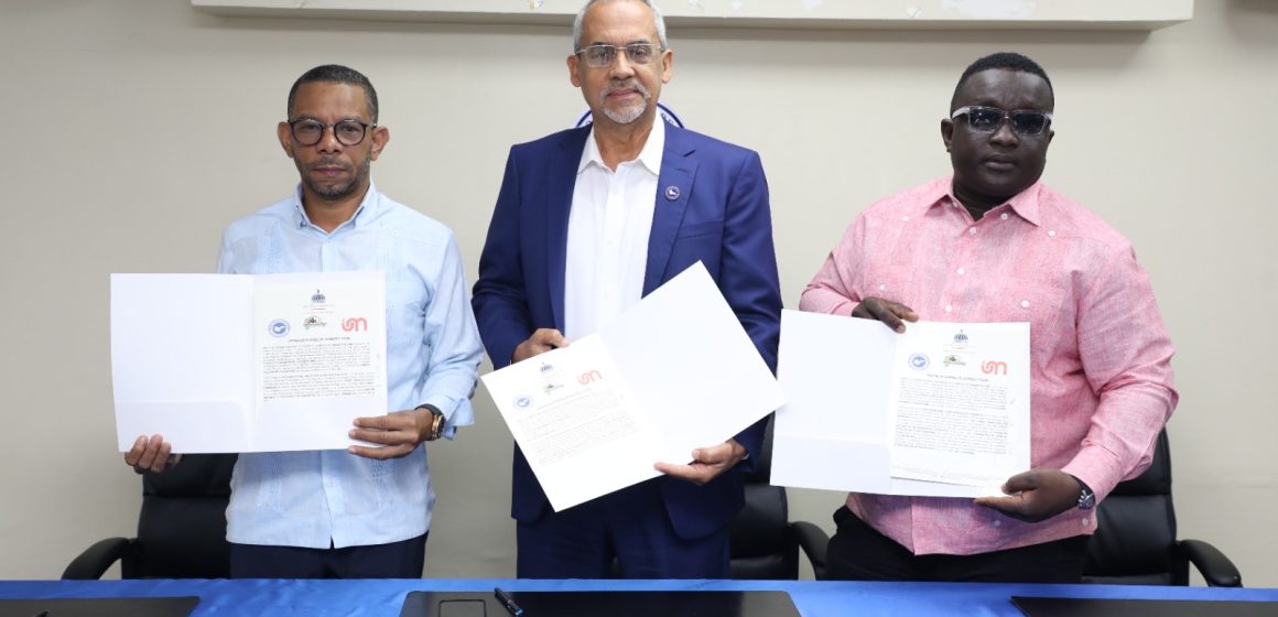 Motoconchistas establecen alianza con el ConsejoND para reducir consumo de sustancias psicoadictivas