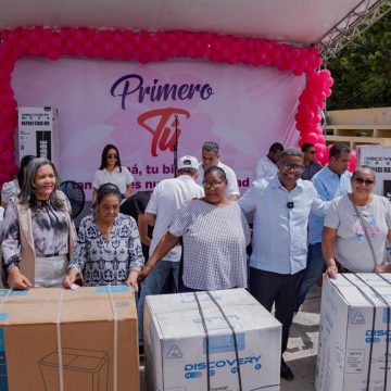 Propeep lleva jornada especial a madres del Palmar de Ocoa de Azua