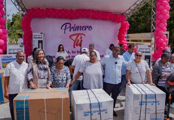 Propeep lleva jornada especial a madres del Palmar de Ocoa de Azua