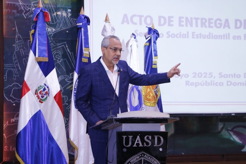 CND certifica a 275 estudiantes como promotores de vida sana, en coordinación con el MINERD