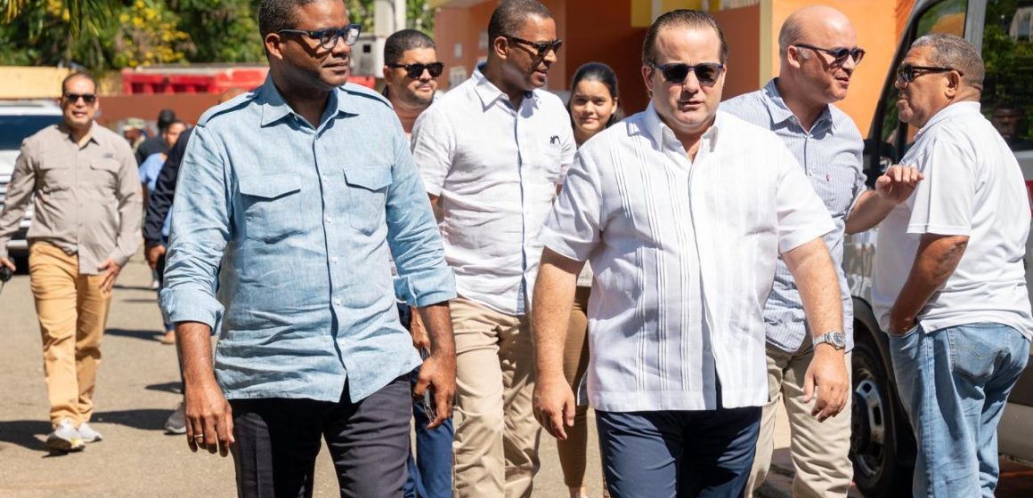 Robert Polanco afirma que el Gobierno se mantiene presente y está donde la gente más lo necesita