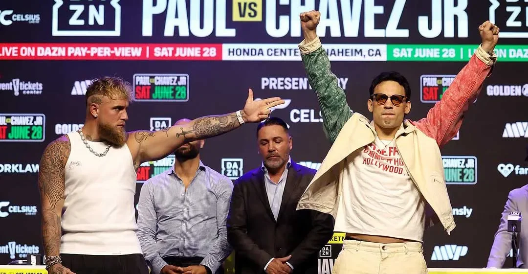 Jake Paul y Julio César Chávez Jr, realizan su primer cara a cara previo al combate que sostendrán el 28 de junio